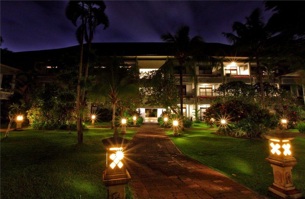 Puri Saron Hotel Seminyak Exterior foto