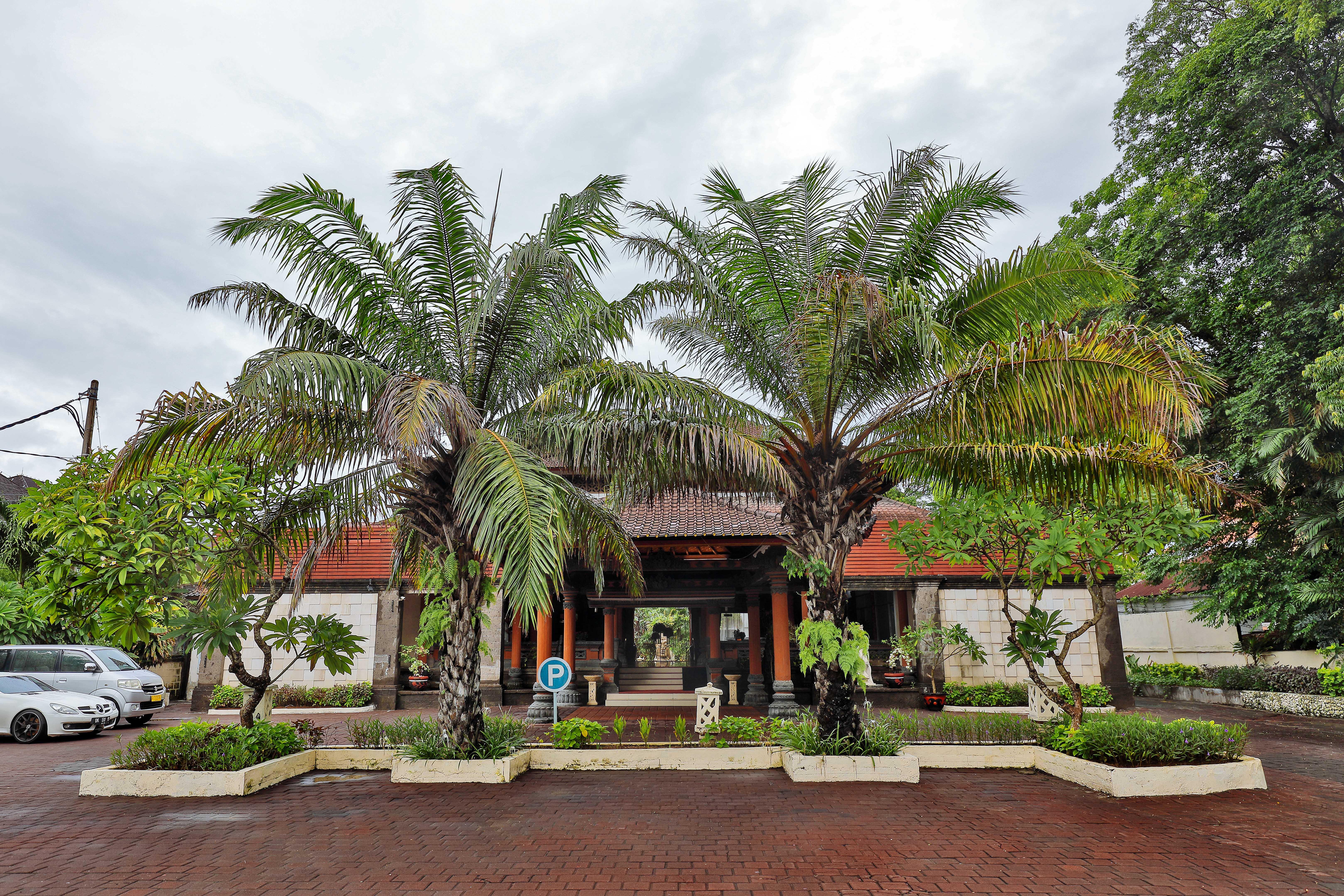 Puri Saron Hotel Seminyak Exterior foto