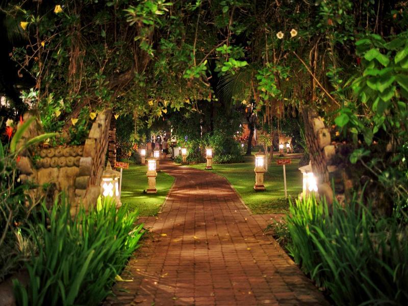 Puri Saron Hotel Seminyak Exterior foto